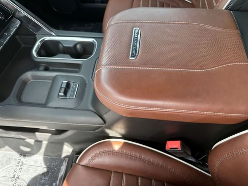 Used 2024 GMC Sierra 2500 Denali Ultimate AWD/4WD image 26