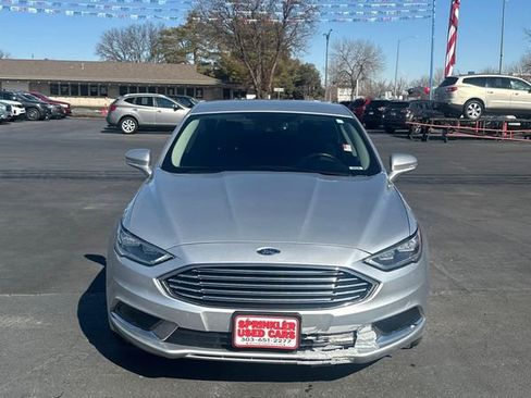 Used 2018 Ford Fusion Energi SE image 2