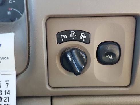 Used 2004 Ford F350 4x4 Crew Cab Super Duty image 23