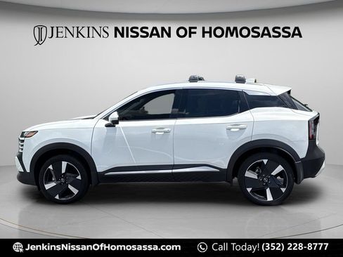 Certified 2025 Nissan Kicks SR AWD/4WD image 10