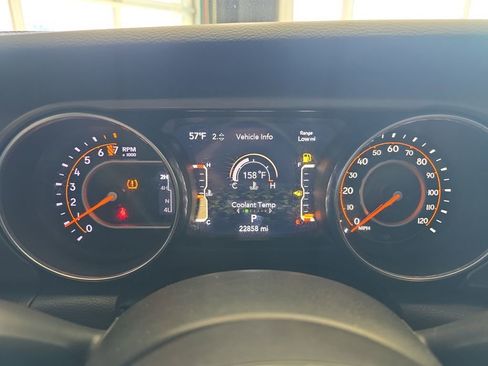 Used 2023 Jeep Gladiator Willys image 19