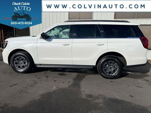 New 2025 Ford Expedition Active image 10