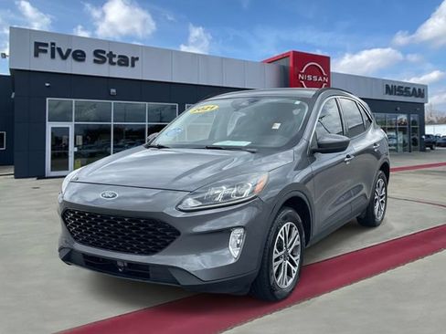 Used 2021 Ford Escape SEL w/ Technology Package AWD/4WD image 3