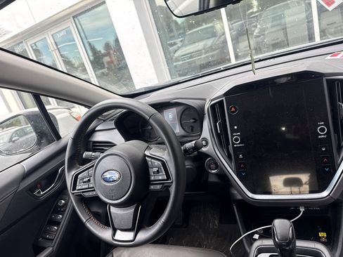 Used 2024 Subaru Crosstrek 2.5i Limited w/ Crosstrek Mirror Package AWD/4WD image 10