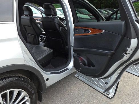 Used 2016 Lincoln MKX Select w/ Select Plus Package AWD/4WD image 41