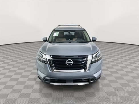 Certified 2023 Nissan Pathfinder Platinum image 3