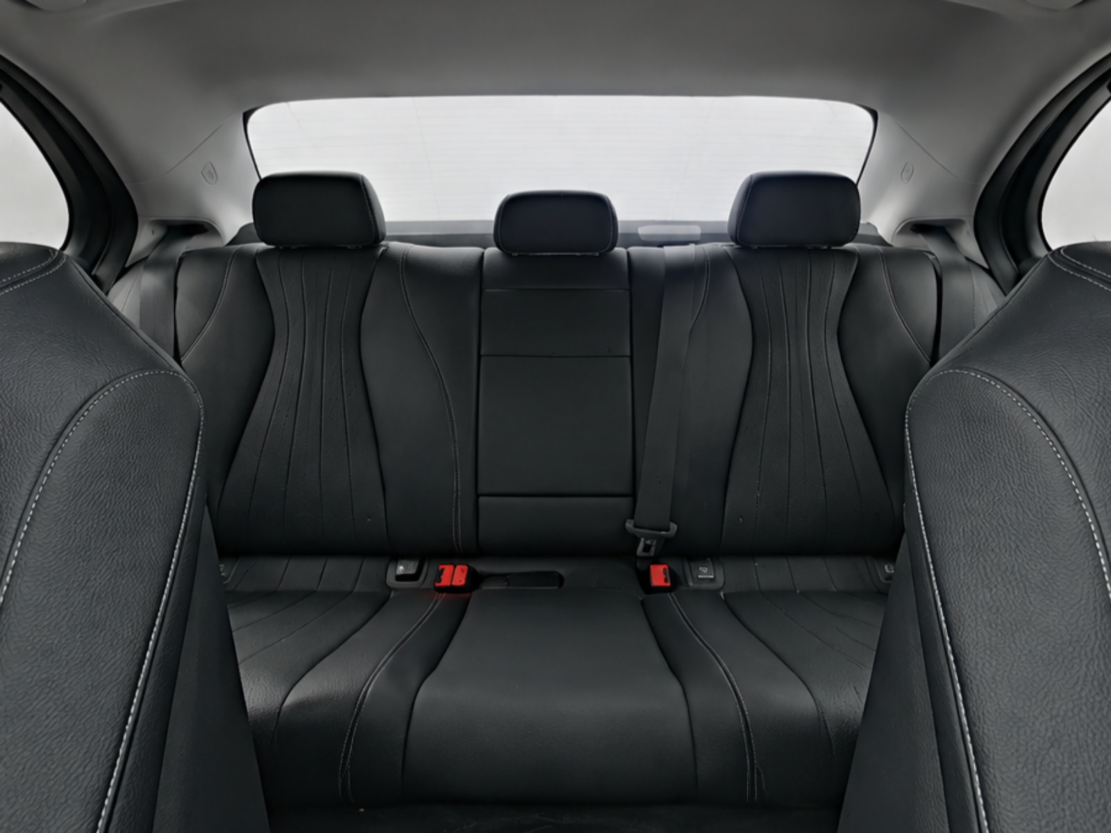 Used 2017 Mercedes-Benz E 300 image 23