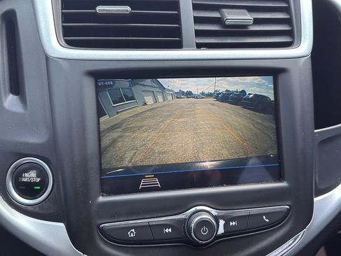 Used 2019 Chevrolet Sonic LT w/ Convenience Package FWD image 17