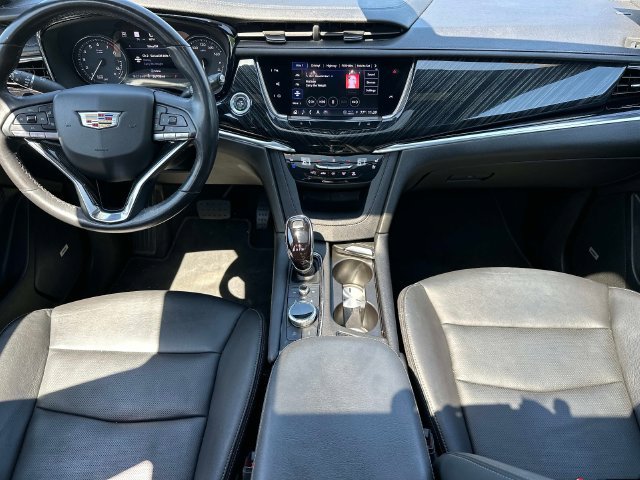 Certified 2023 Cadillac XT6 Premium Luxury w/ Technology Package AWD/4WD image 17