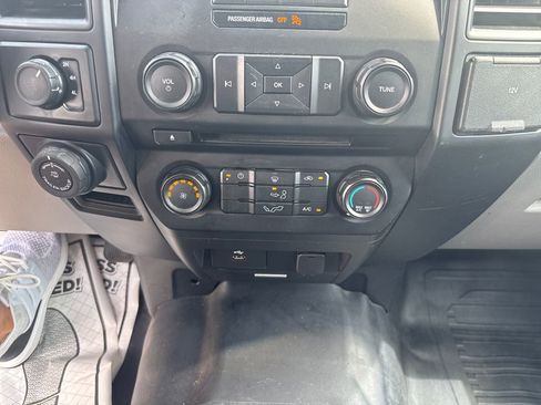 Used 2016 Ford F150 XL w/ Equipment Group 101A Mid AWD/4WD image 19