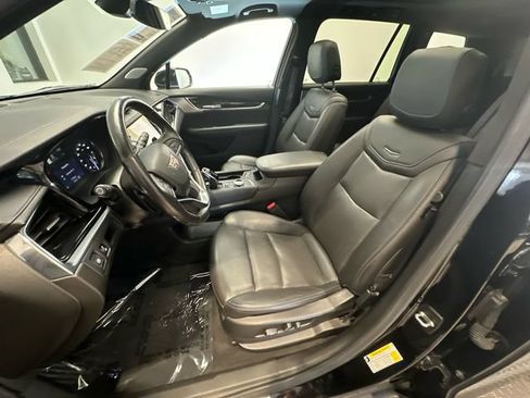 Used 2020 Cadillac XT6 Premium Luxury AWD/4WD image 13
