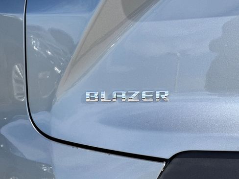 Used 2025 Chevrolet Blazer LT image 24
