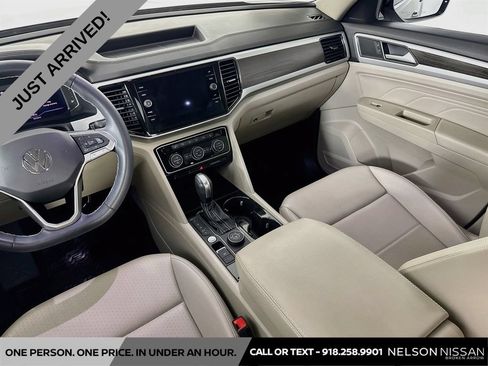 Used 2023 Volkswagen Atlas SE w/ Panoramic Sunroof Package AWD/4WD image 23