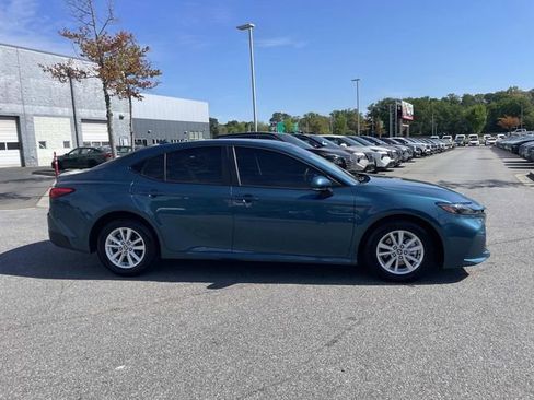 Used 2026 Toyota Camry LE image 2