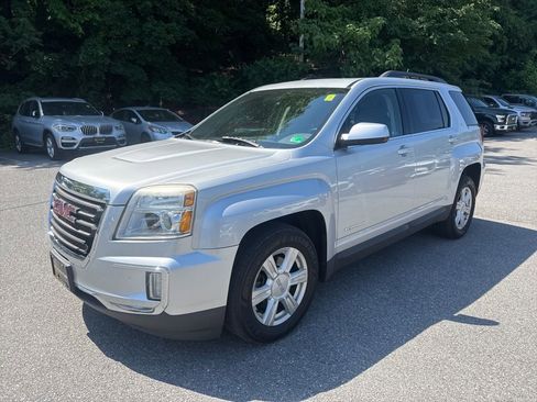 Used 2016 GMC Terrain SLE AWD/4WD image 3