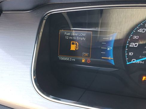 Used 2016 Ford Taurus SEL w/ Equipment Group 201A FWD image 11