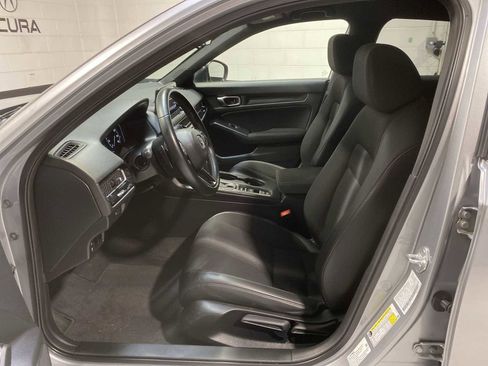 Used 2023 Honda Civic Sport image 2