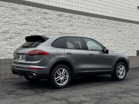 Used 2018 Porsche Cayenne image 17