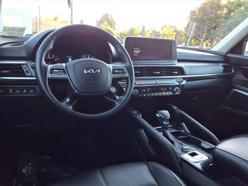 Certified 2022 Kia Telluride EX image 14