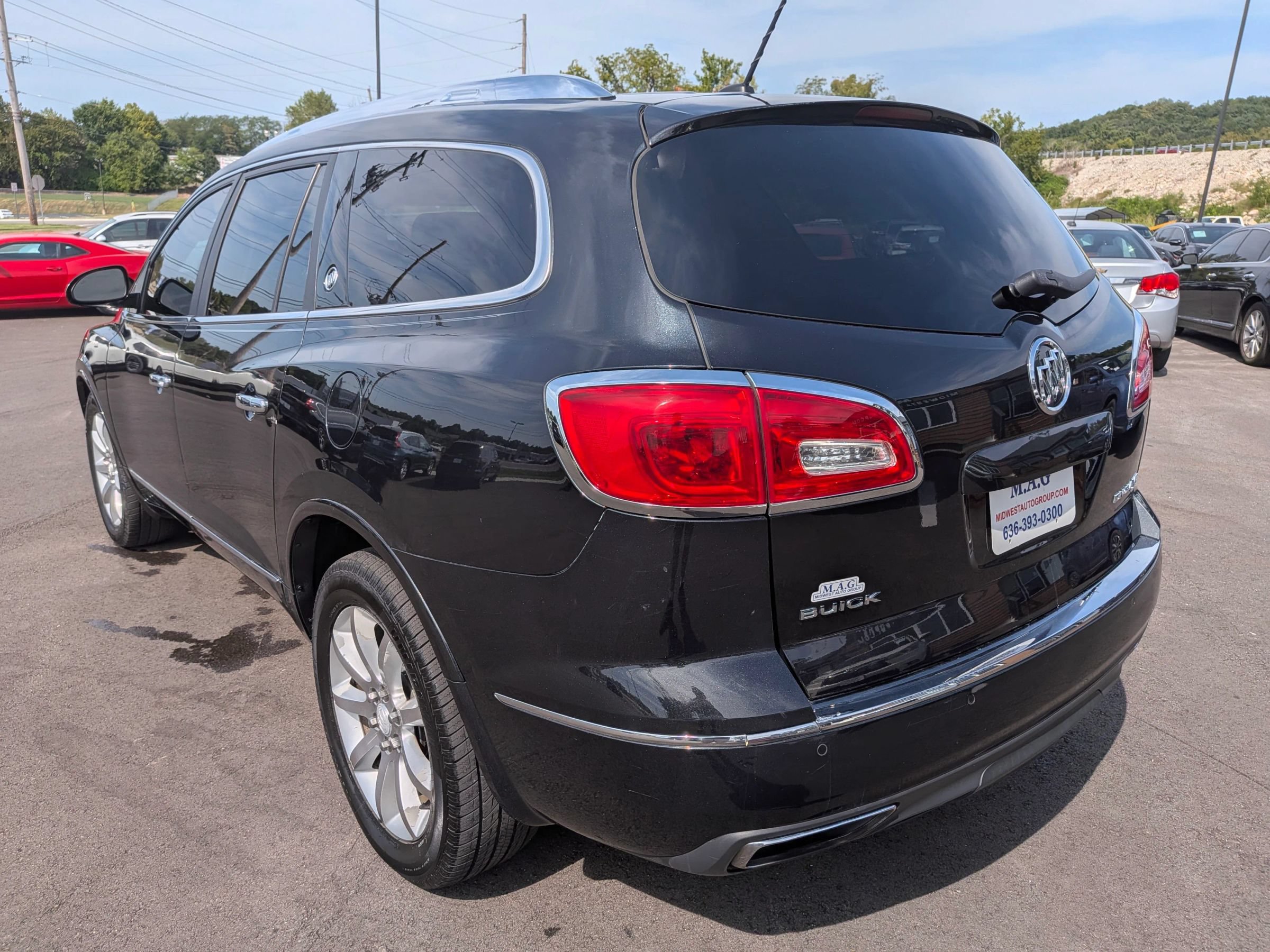 Used 2014 Buick Enclave Premium w/ Trailering Provision Package AWD/4WD image 4