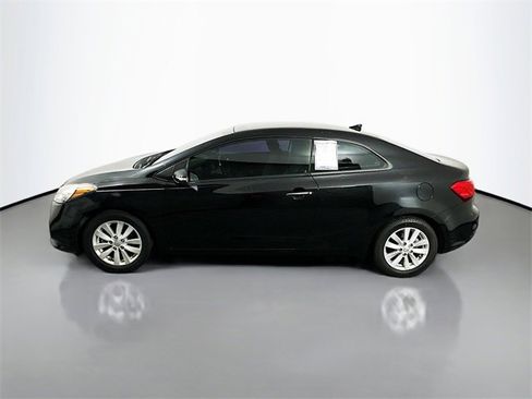 Used 2016 Kia Forte Koup EX image 4