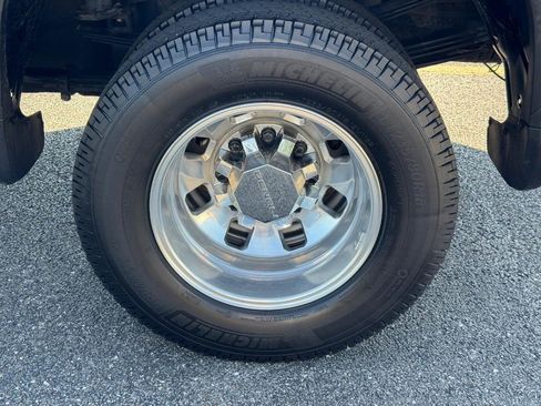 Certified 2024 GMC Sierra 3500 Denali w/ Denali Reserve Package AWD/4WD image 7