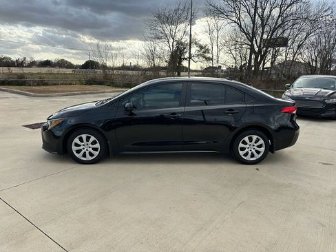 Used 2024 Toyota Corolla LE image 8