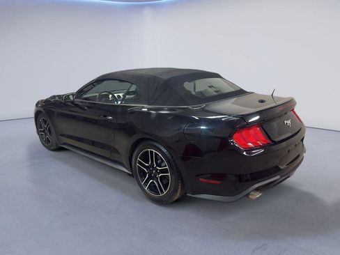 Used 2019 Ford Mustang Premium image 4