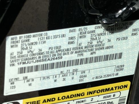 Used 2025 Ford Expedition Active AWD/4WD image 37
