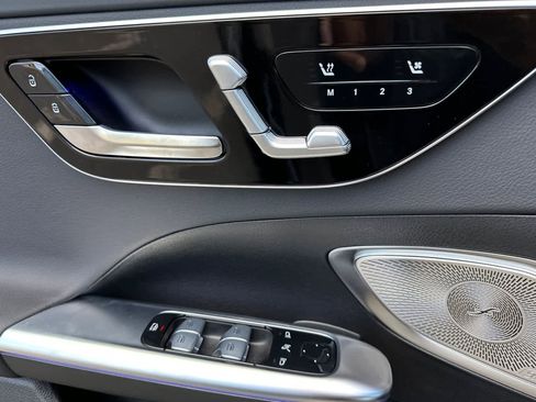 New 2025 Mercedes-Benz C 300 Sedan image 10