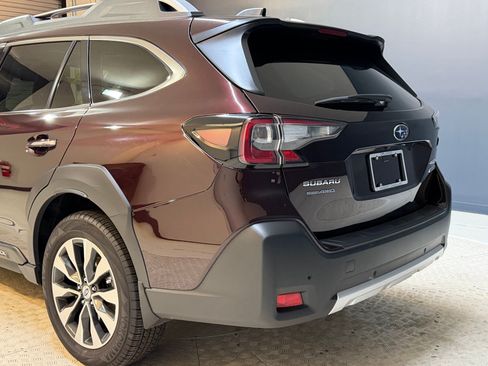 Used 2024 Subaru Outback Touring XT AWD/4WD image 22