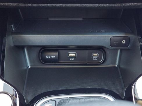 Certified 2025 Kia Soul S image 19