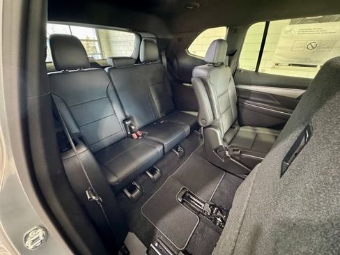 New 2026 Buick Enclave Preferred AWD/4WD image 16