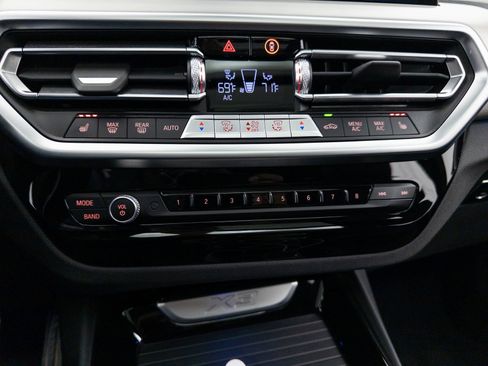 Used 2024 BMW X3 sDrive30i w/ Premium Package image 31