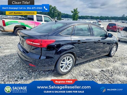 Used 2017 Ford Focus SE FWD image 4