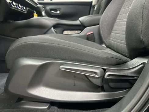 New 2026 Honda HR-V LX image 26