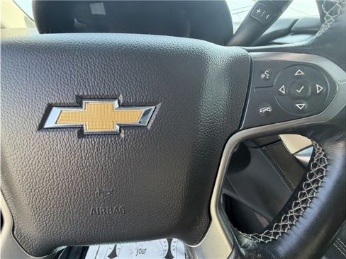 Used 2018 Chevrolet Suburban LT w/ Luxury Package RWD image 36
