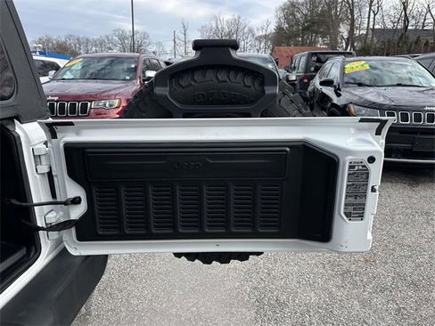 Certified 2022 Jeep Wrangler Unlimited Sport image 14
