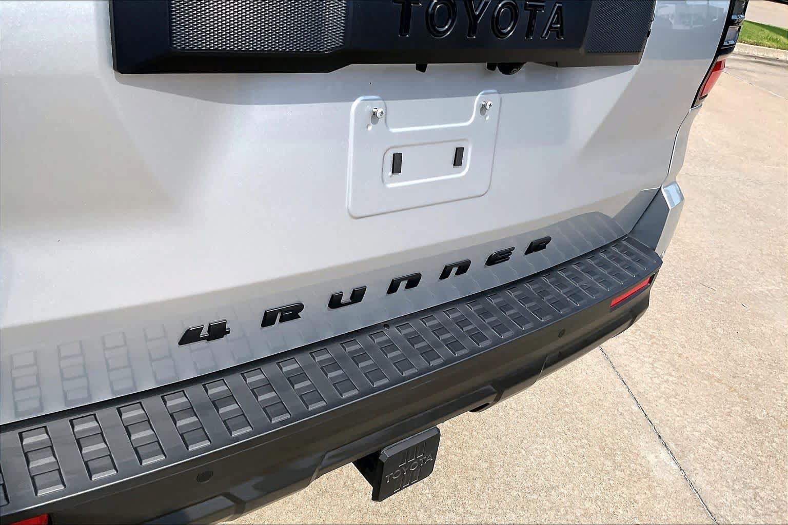 Used 2026 Toyota 4Runner TRD Off-Road Premium AWD/4WD image 10