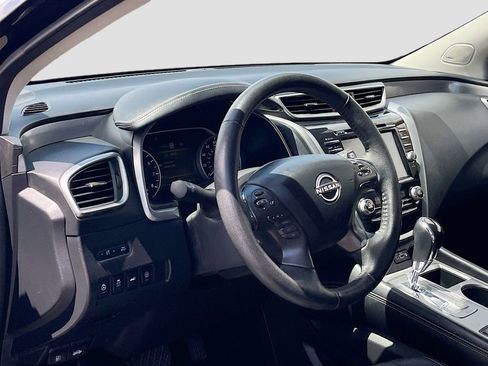Used 2024 Nissan Murano SL FWD image 9