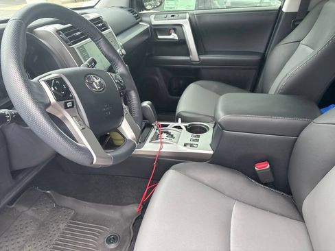 Used 2024 Toyota 4Runner SR5 Premium AWD/4WD image 3