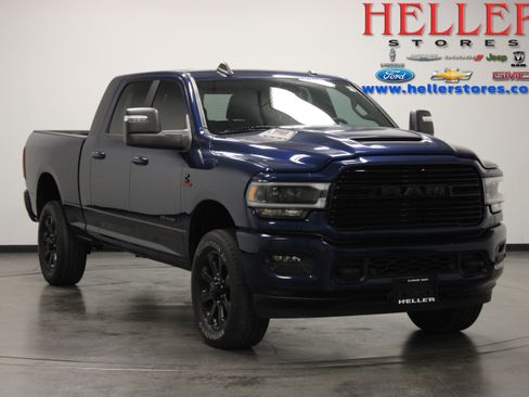 Used 2023 RAM 2500 Laramie AWD/4WD image 1