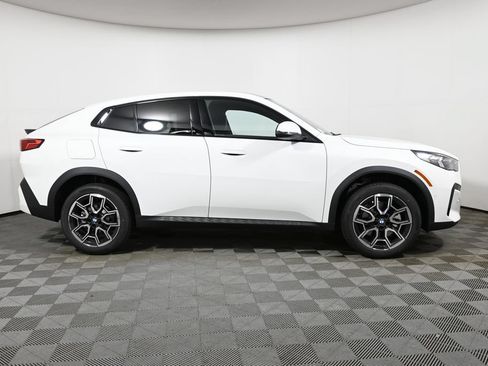 New 2026 BMW X2 xDrive28i w/ Technology Package AWD/4WD image 8