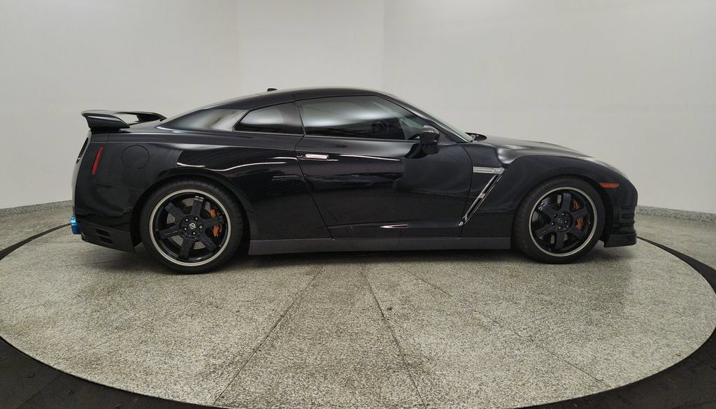 Used 2012 Nissan GT-R Black Edition AWD/4WD image 6