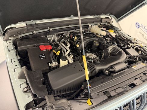 Used 2024 Jeep Wrangler Sport S image 35