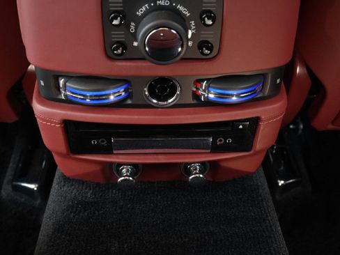 Used 2020 Rolls-Royce Ghost RWD image 27