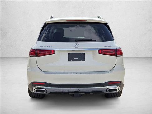 Used 2023 Mercedes-Benz GLS 450 4MATIC image 4
