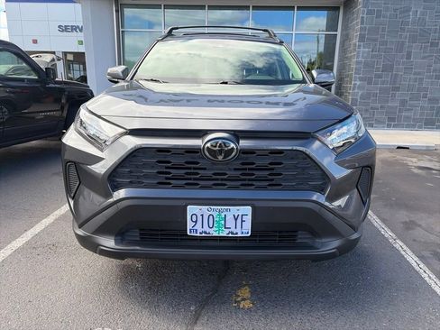 Used 2019 Toyota RAV4 LE w/ All Weather Liner Package AWD/4WD image 2