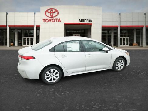 New 2026 Toyota Corolla LE FWD image 19