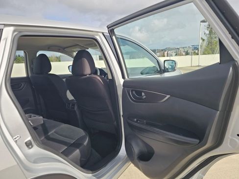 Used 2020 Nissan Rogue Sport S image 14